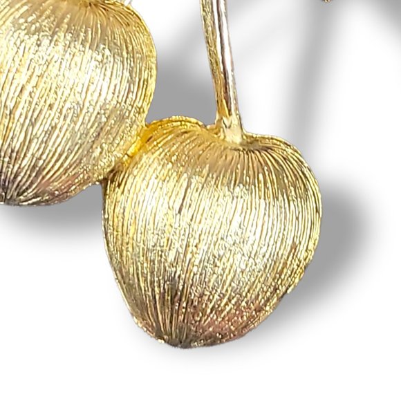 Vintage Brooch Signed Sarah Coventry Gold Tone Cherries - Picture 3 of 8